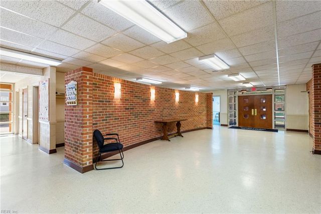 162 Alleghany RD, Hampton, VA 23661