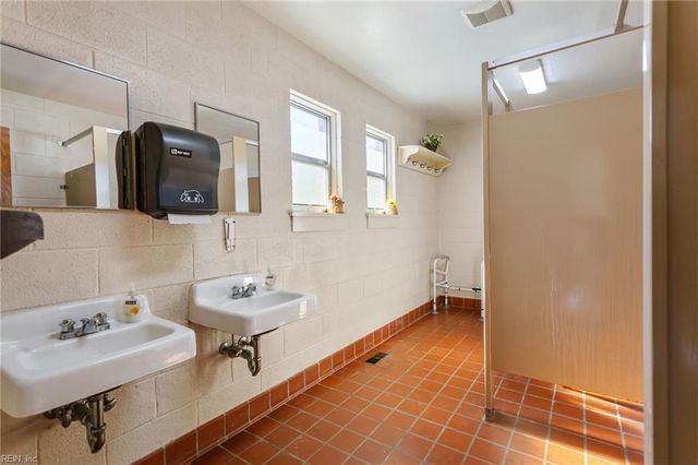 162 Alleghany RD, Hampton, VA 23661