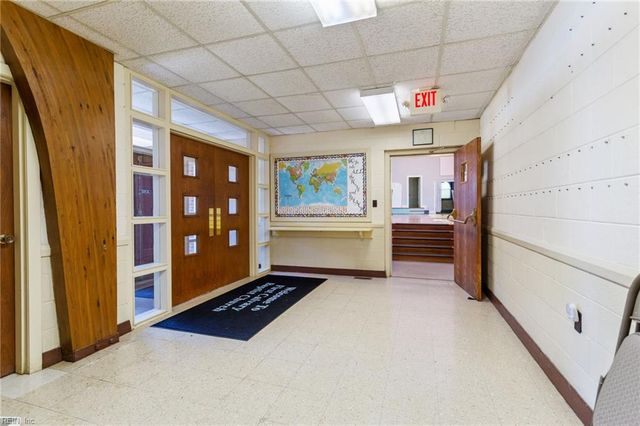 162 Alleghany RD, Hampton, VA 23661