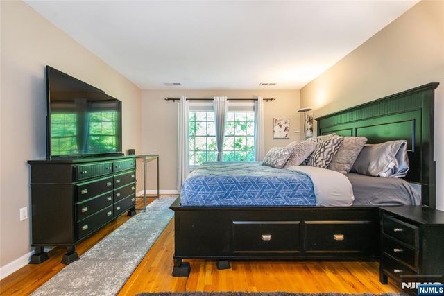 30 Federal Hill Road 15, Pompton Lakes, NJ 07442