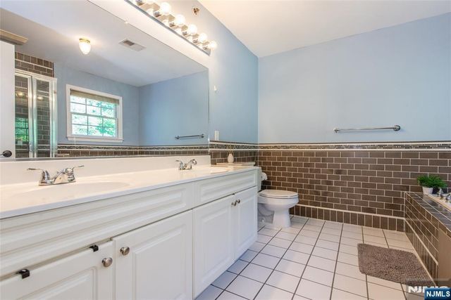 30 Federal Hill Road 15, Pompton Lakes, NJ 07442