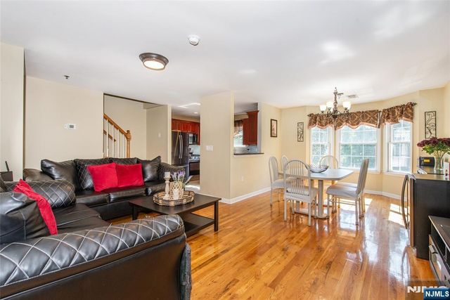 30 Federal Hill Road 15, Pompton Lakes, NJ 07442