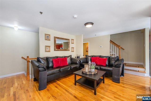 30 Federal Hill Road 15, Pompton Lakes, NJ 07442