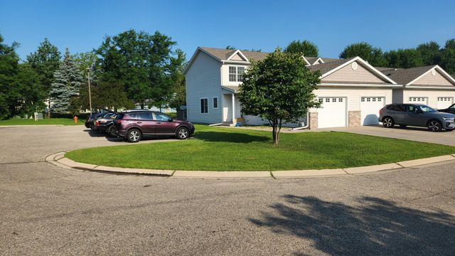 3037 Venice Lane NW, Rochester, MN 55901