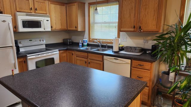 3037 Venice Lane NW, Rochester, MN 55901