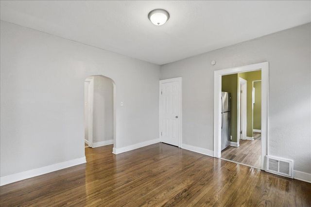 7327 Monroe Avenue, Hammond, IN 46324