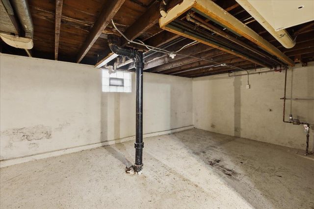 7327 Monroe Avenue, Hammond, IN 46324