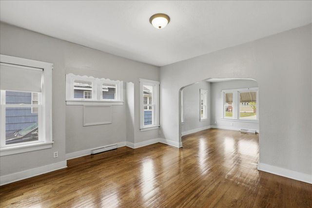 7327 Monroe Avenue, Hammond, IN 46324