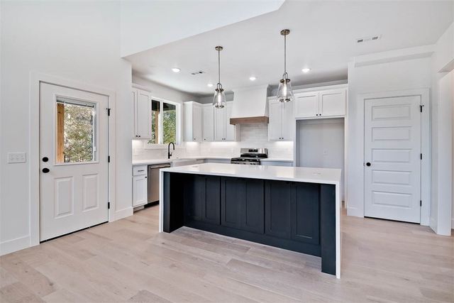 28 Bedford Lane, Bella Vista, AR 72714