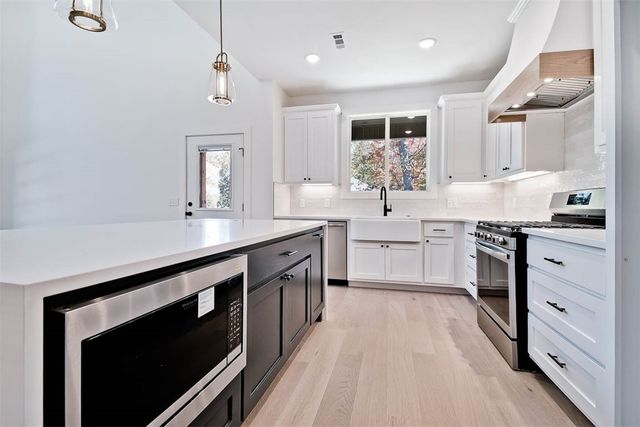 28 Bedford Lane, Bella Vista, AR 72714