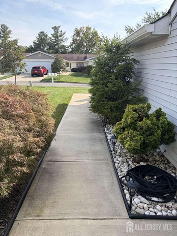 792 Pompton Road A, Monroe, NJ 08831