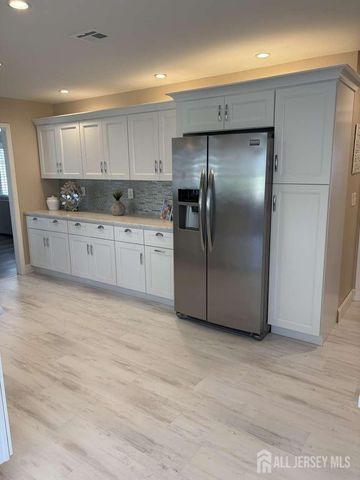 792 Pompton Road A, Monroe, NJ 08831