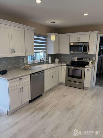 792 Pompton Road A, Monroe, NJ 08831