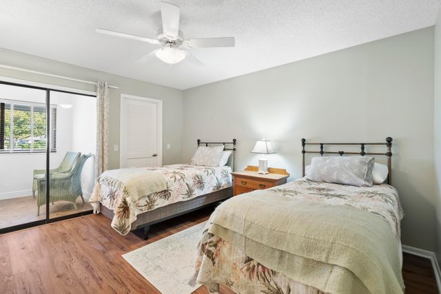 5662 SE Foxcross Place, Stuart, FL 34997