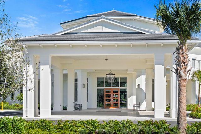 5662 SE Foxcross Place, Stuart, FL 34997