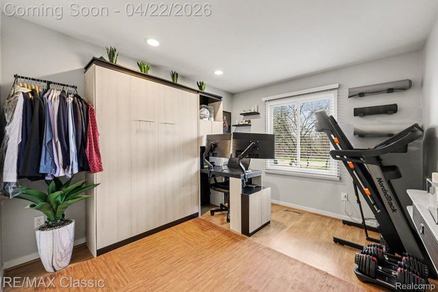 7981 Woodingham 2, West Bloomfield Charter Township, MI 48322