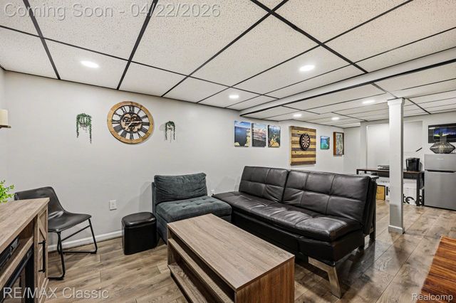 7981 Woodingham 2, West Bloomfield Charter Township, MI 48322
