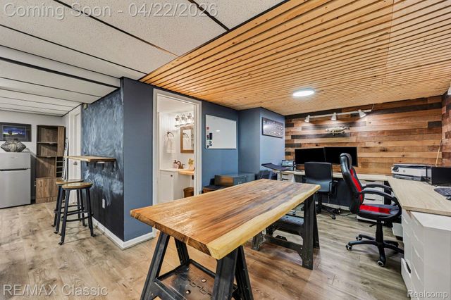 7981 Woodingham 2, West Bloomfield Charter Township, MI 48322