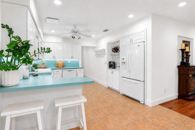 14011 SW 21st Street, Davie, FL 33325