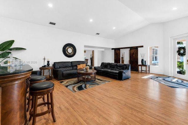 14011 SW 21st Street, Davie, FL 33325