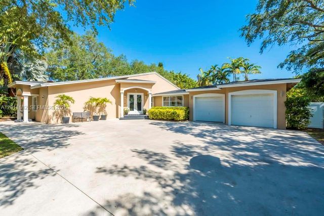 14011 SW 21st Street, Davie, FL 33325