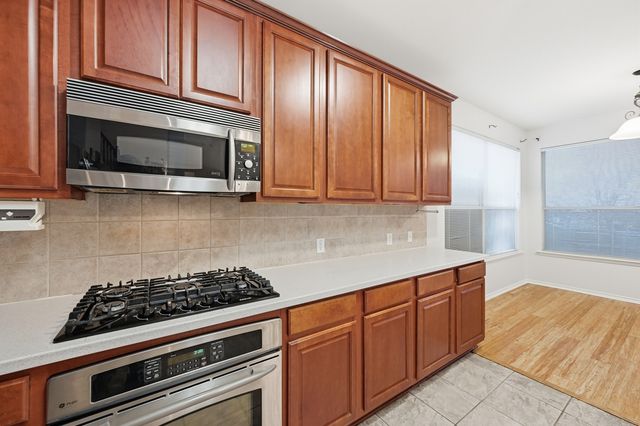 3010 Saint Joseph Drive, Mansfield, TX 76063