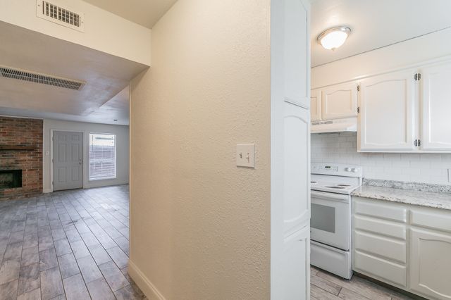 7604 Chapin Road A, Fort Worth, TX 76116