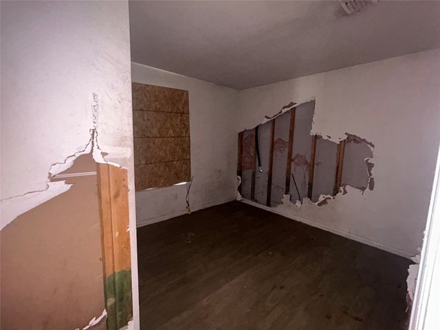 1504 Avenue D, Fort Worth, TX 76104