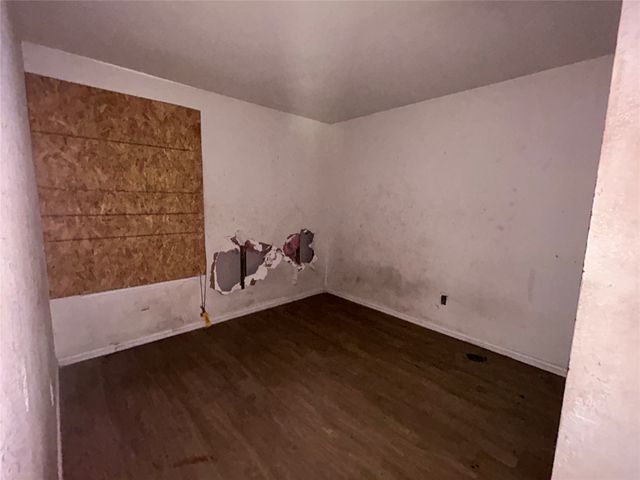 1504 Avenue D, Fort Worth, TX 76104