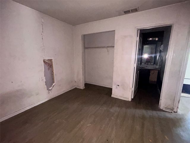 1504 Avenue D, Fort Worth, TX 76104