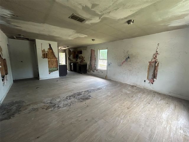 1504 Avenue D, Fort Worth, TX 76104