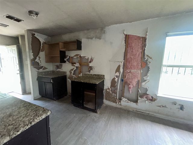 1504 Avenue D, Fort Worth, TX 76104