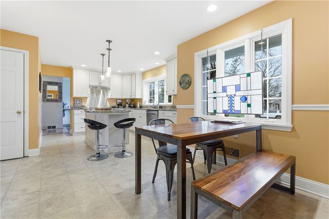 219 Danbury Circle South, Brighton, NY 14618