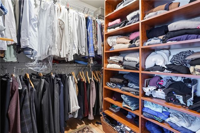 219 Danbury Circle South, Brighton, NY 14618