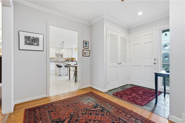 219 Danbury Circle South, Brighton, NY 14618