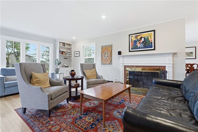 219 Danbury Circle South, Brighton, NY 14618