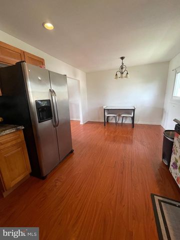 233 RUTGERS AVE, Pemberton, NJ 08068