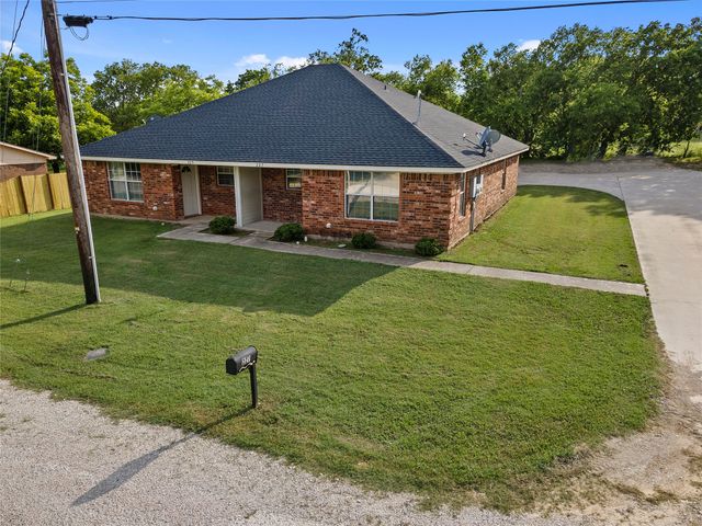 225 Oak Court 225, Rhome, TX 76078