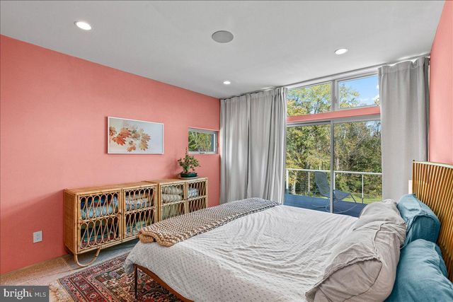 10222 VAN THOMPSON RD, Fairfax Station, VA 22039