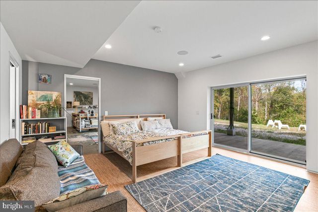 10222 VAN THOMPSON RD, Fairfax Station, VA 22039