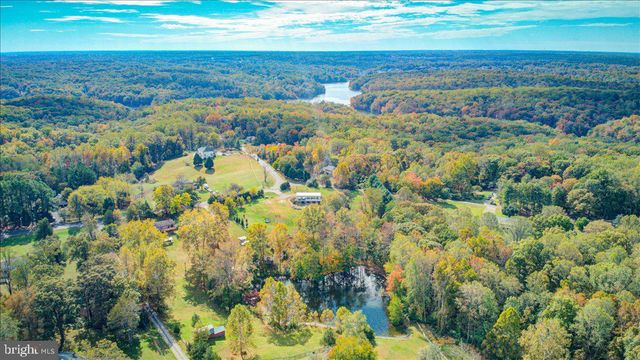 10222 VAN THOMPSON RD, Fairfax Station, VA 22039