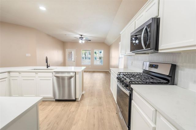 22 Garden Lodge Place, The Woodlands, TX 77382