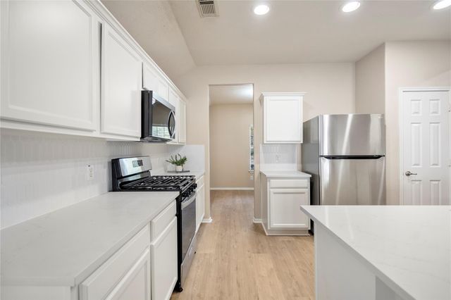 22 Garden Lodge Place, The Woodlands, TX 77382