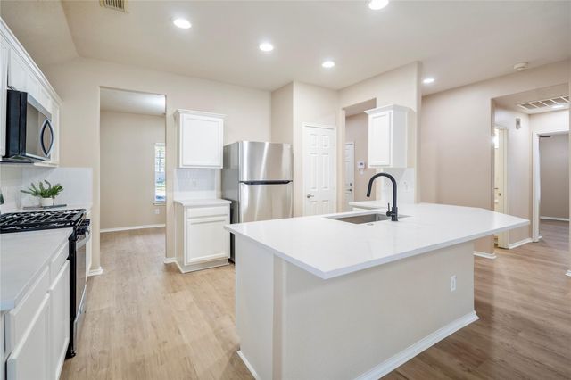 22 Garden Lodge Place, The Woodlands, TX 77382