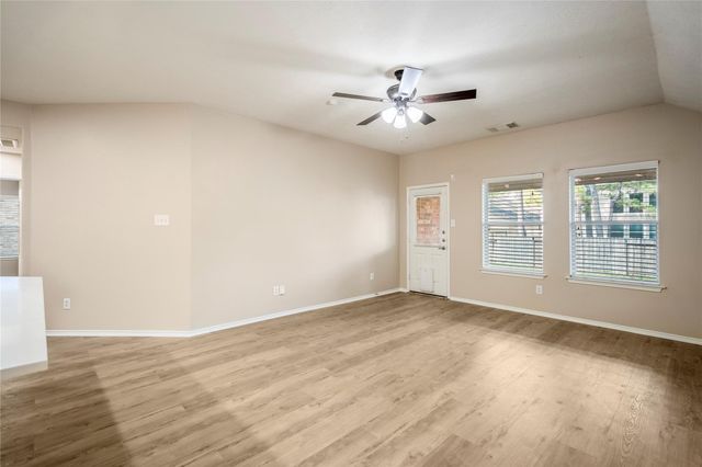 22 Garden Lodge Place, The Woodlands, TX 77382