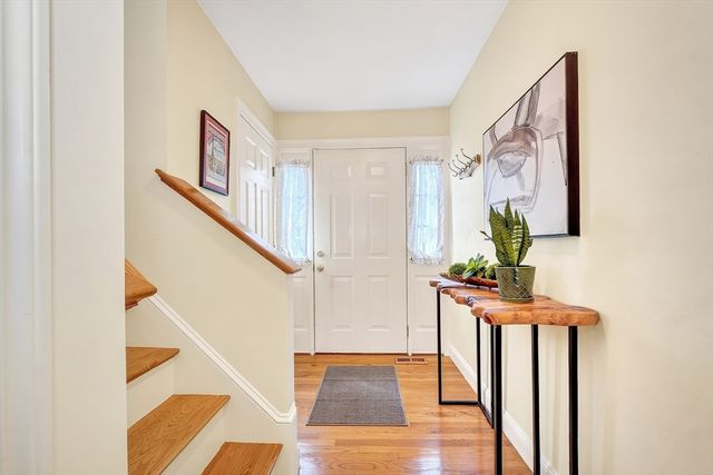 201 Main St 21, Woburn, MA 01801