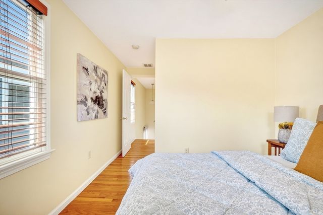 201 Main St 21, Woburn, MA 01801