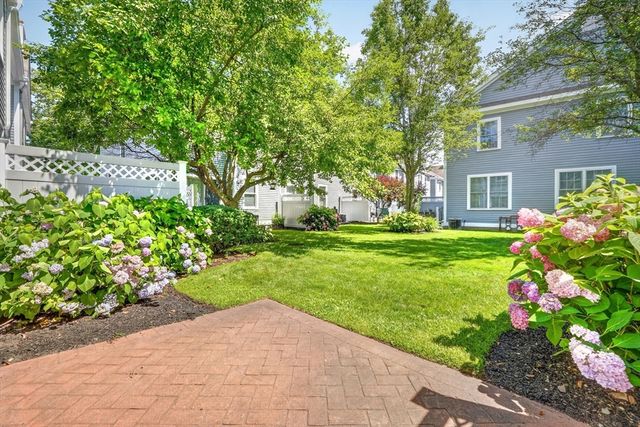 201 Main St 21, Woburn, MA 01801