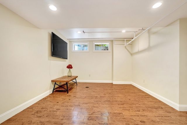 201 Main St 21, Woburn, MA 01801