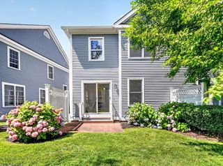 201 Main St 21, Woburn, MA 01801